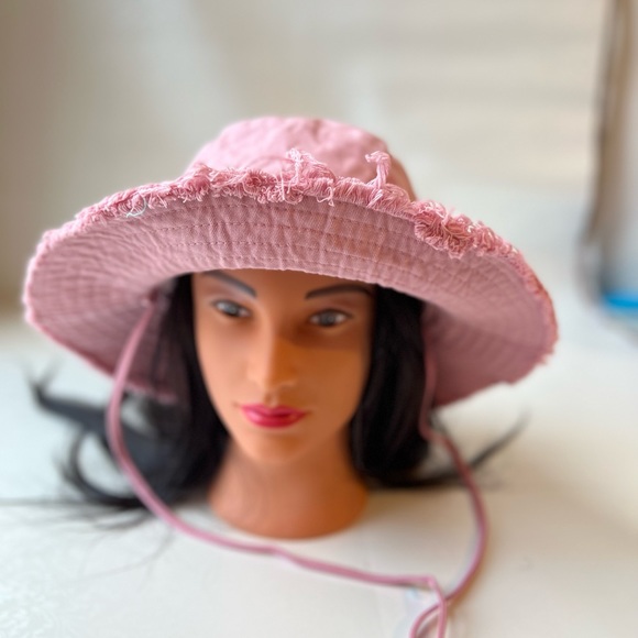 JACQUEMUS HAT - Picture 3 of 6